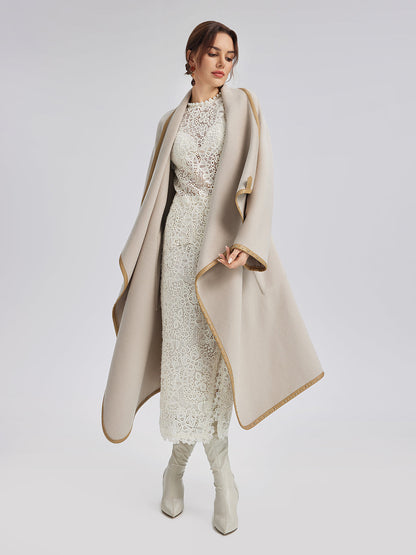 Yoğun Nakışlı Dantel Yırtmaçlı Etek