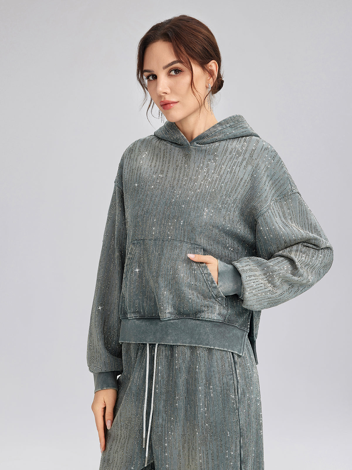 Kot Görünümlü Taşlı Kısa Kapüşonlu Üst