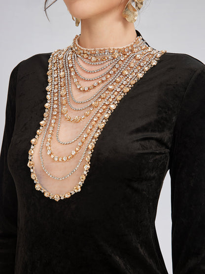 El İşlemeli Kristal Zincirli Kadife Bluz