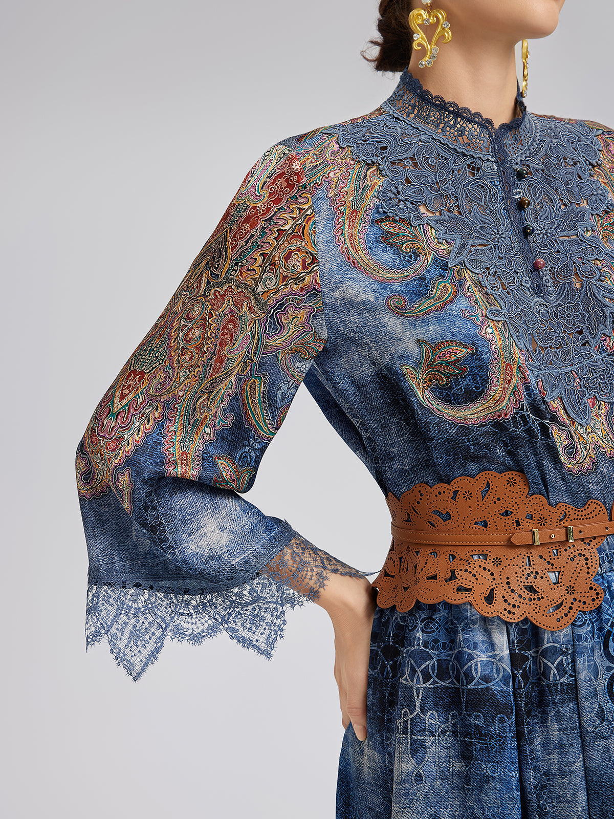 %100 İpek Şal Desenli Batik Hakim Yaka Bluz