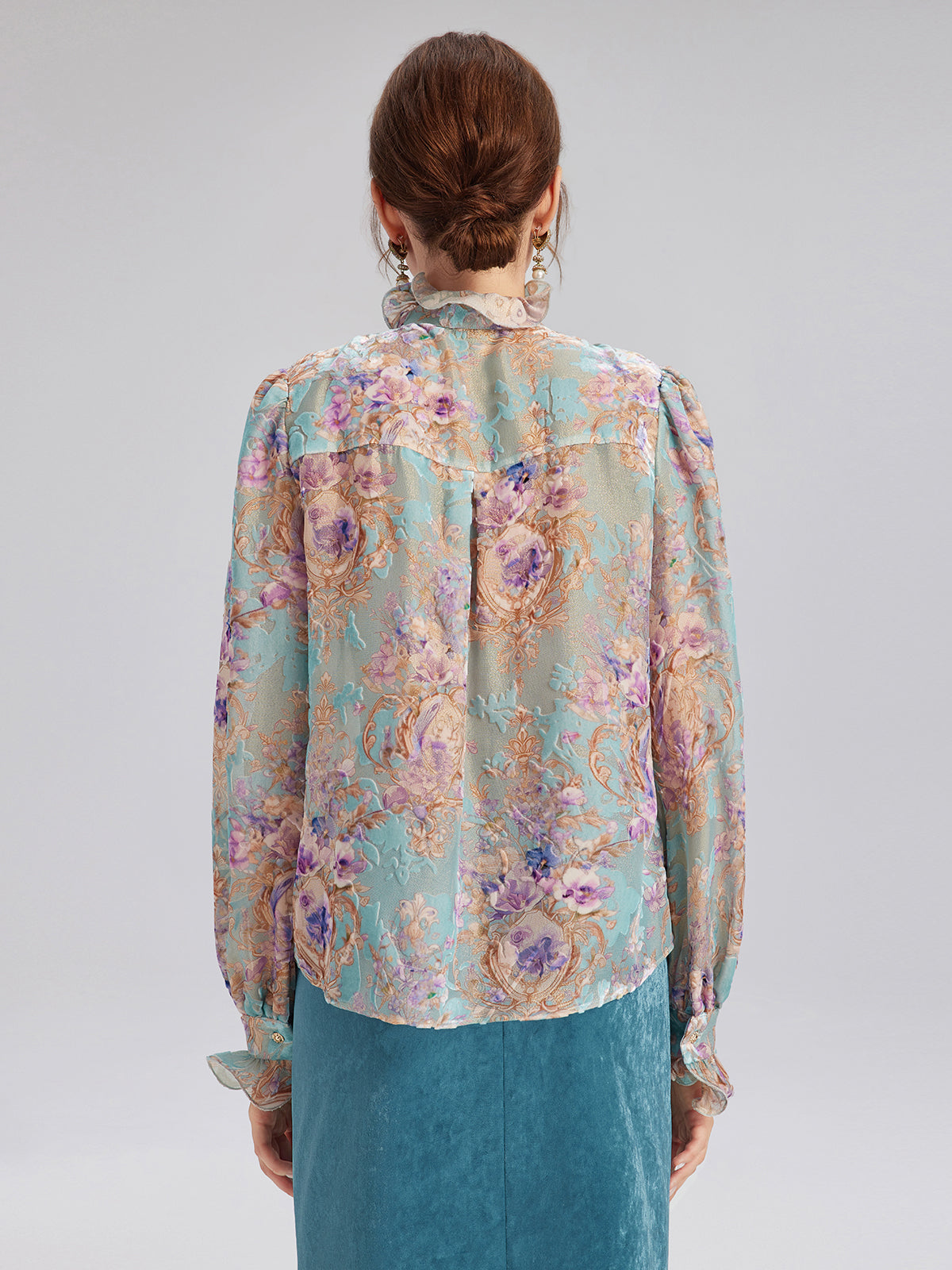 İpek Kadife Fiyonklu Fırfırlı Bluz