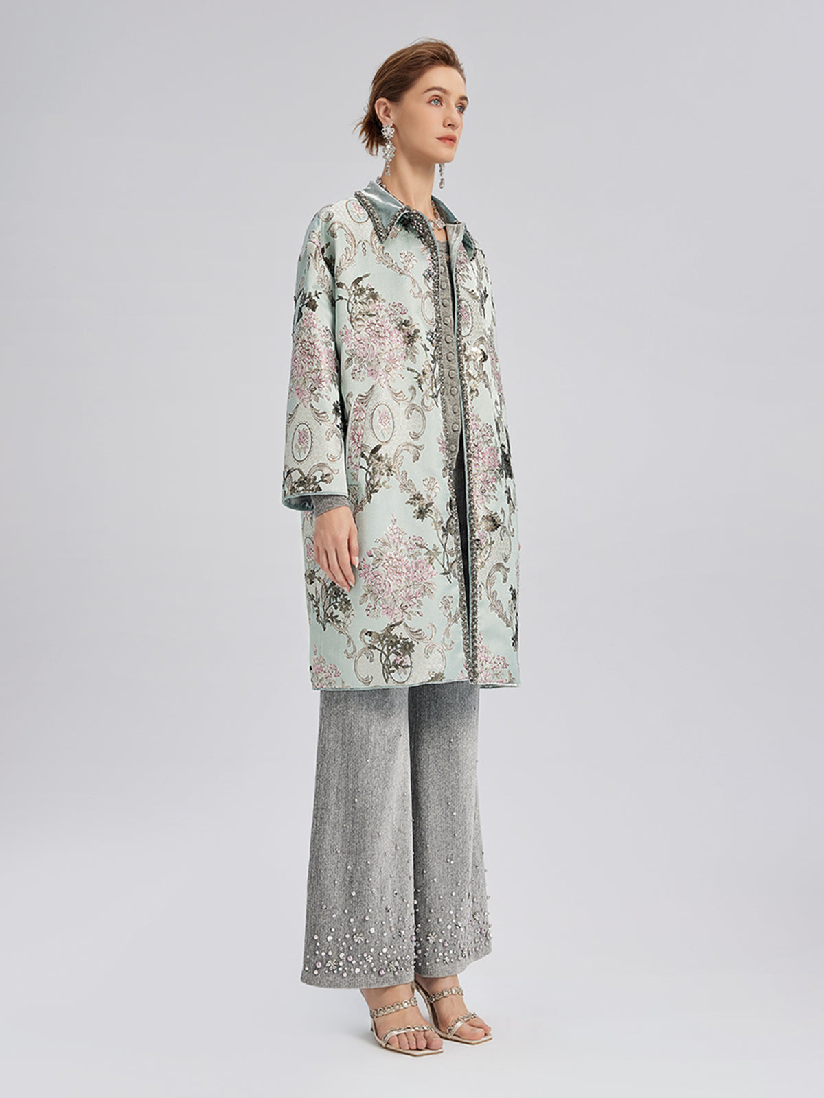 El İşlemeli Pullu Çiçek Desenli Ceket