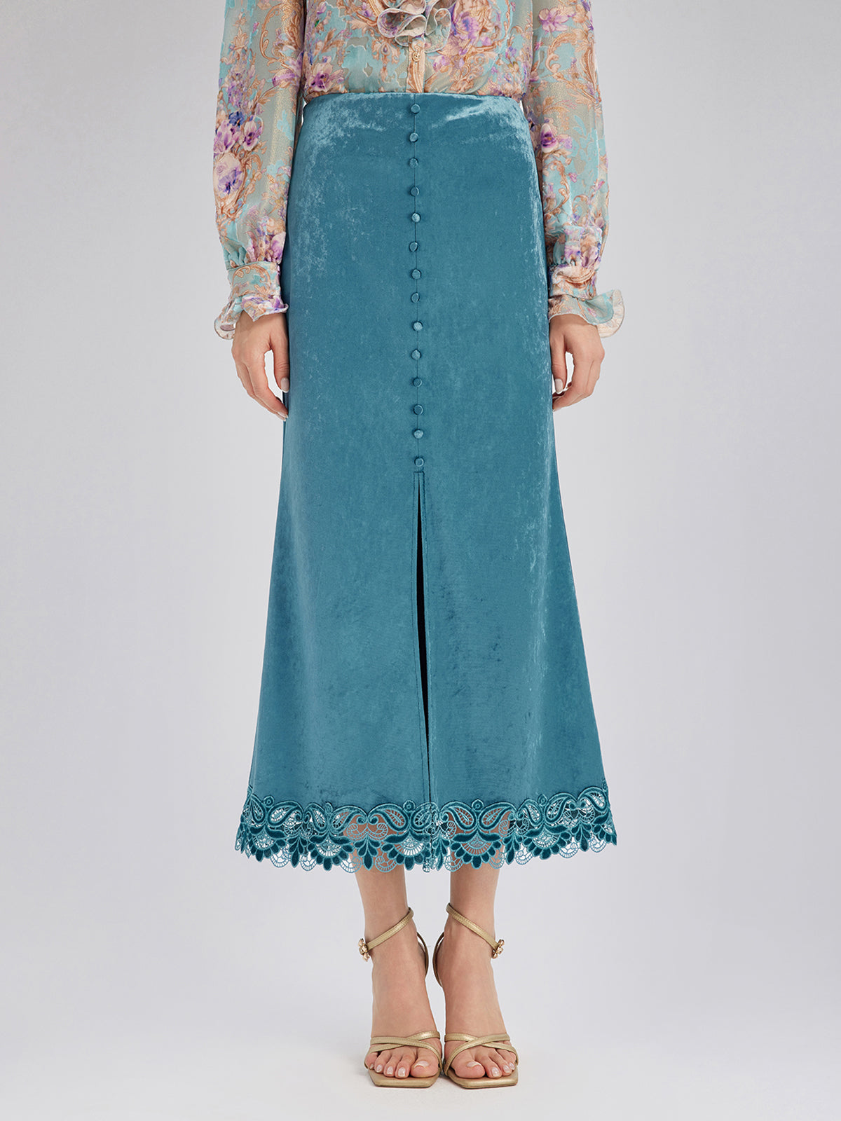 Kadife Dantel Kenarlı Yırtmaçlı Balık Etek