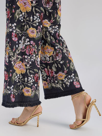 Pullu Nakışlı Kesik Paça Kot Pantolon