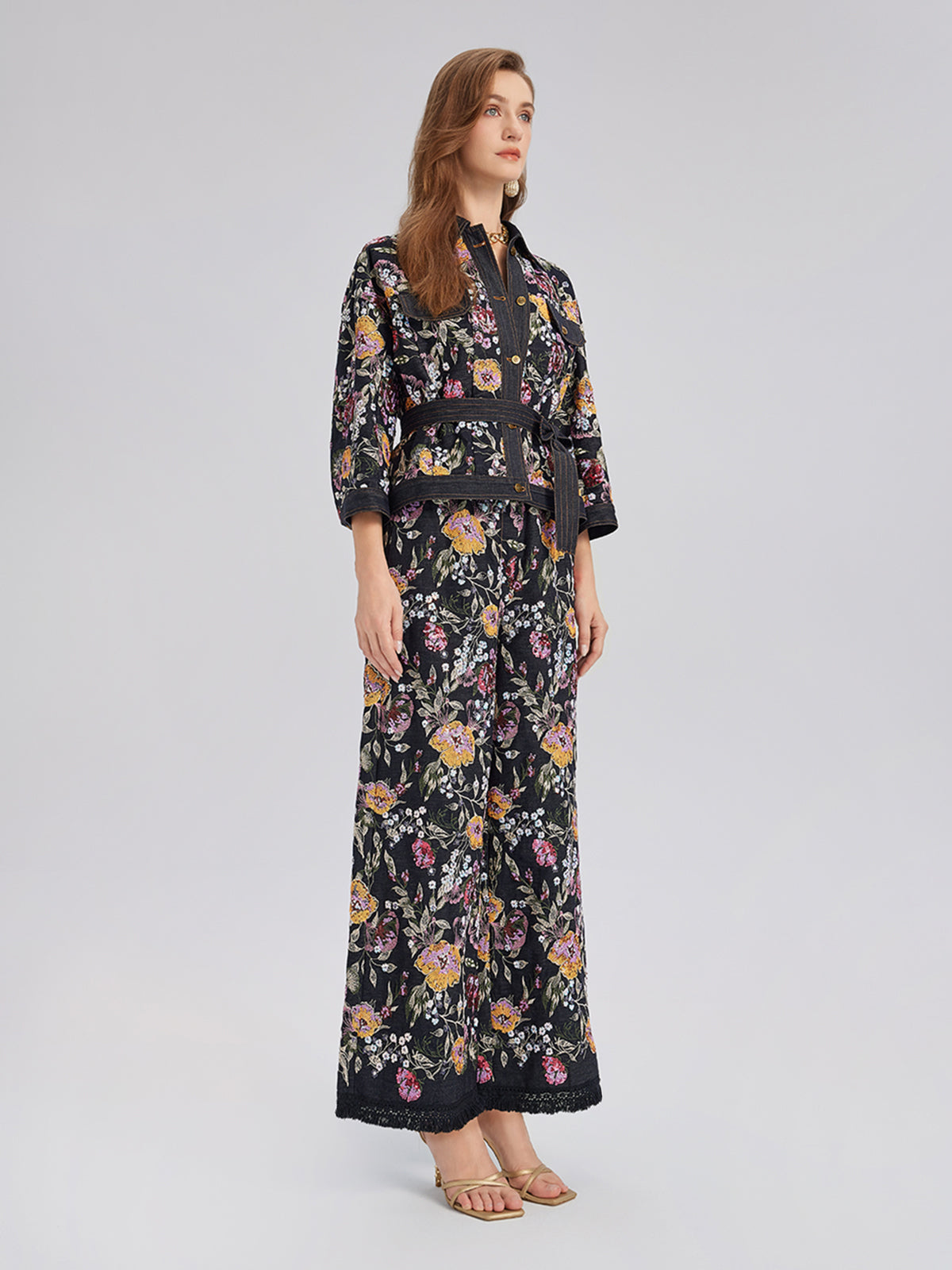 Pullu Nakışlı Çiçekli Kot Ceket