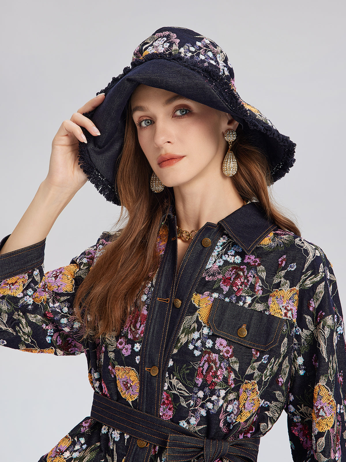 Pullu Nakışlı Çiçekli Kot Ceket