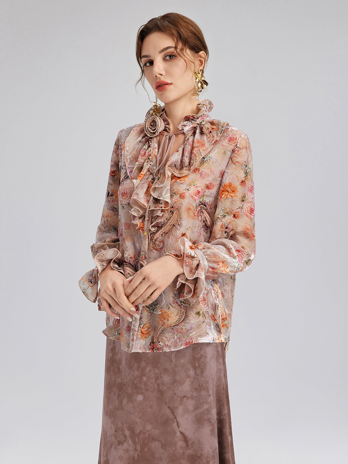 İpek Kadife Gül Kurusu Fırfırlı Bluz