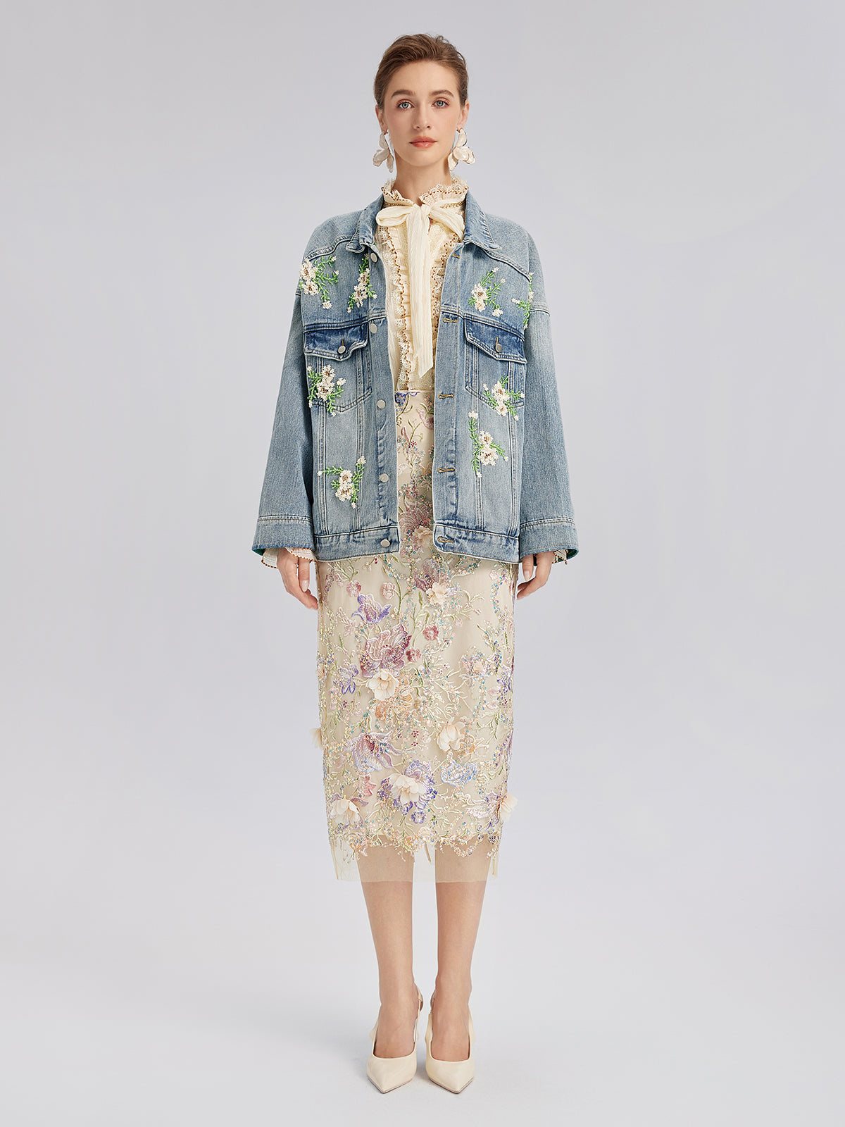 El İşlemeli Yıkamalı Kot Ceket