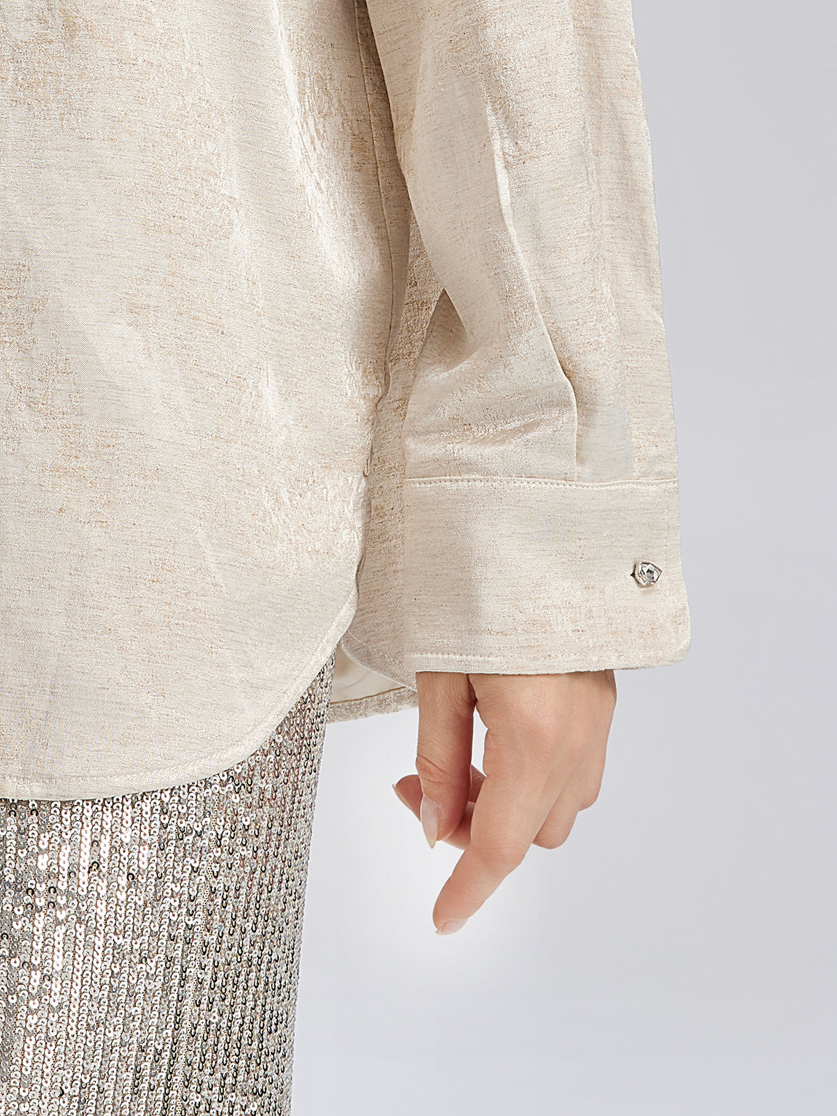 El İşlemeli Nakışlı Jakar Gömlek