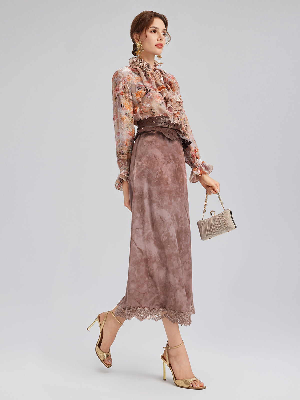 Kestane Rengi Kadife Dantel Kenarlı Balık Etek