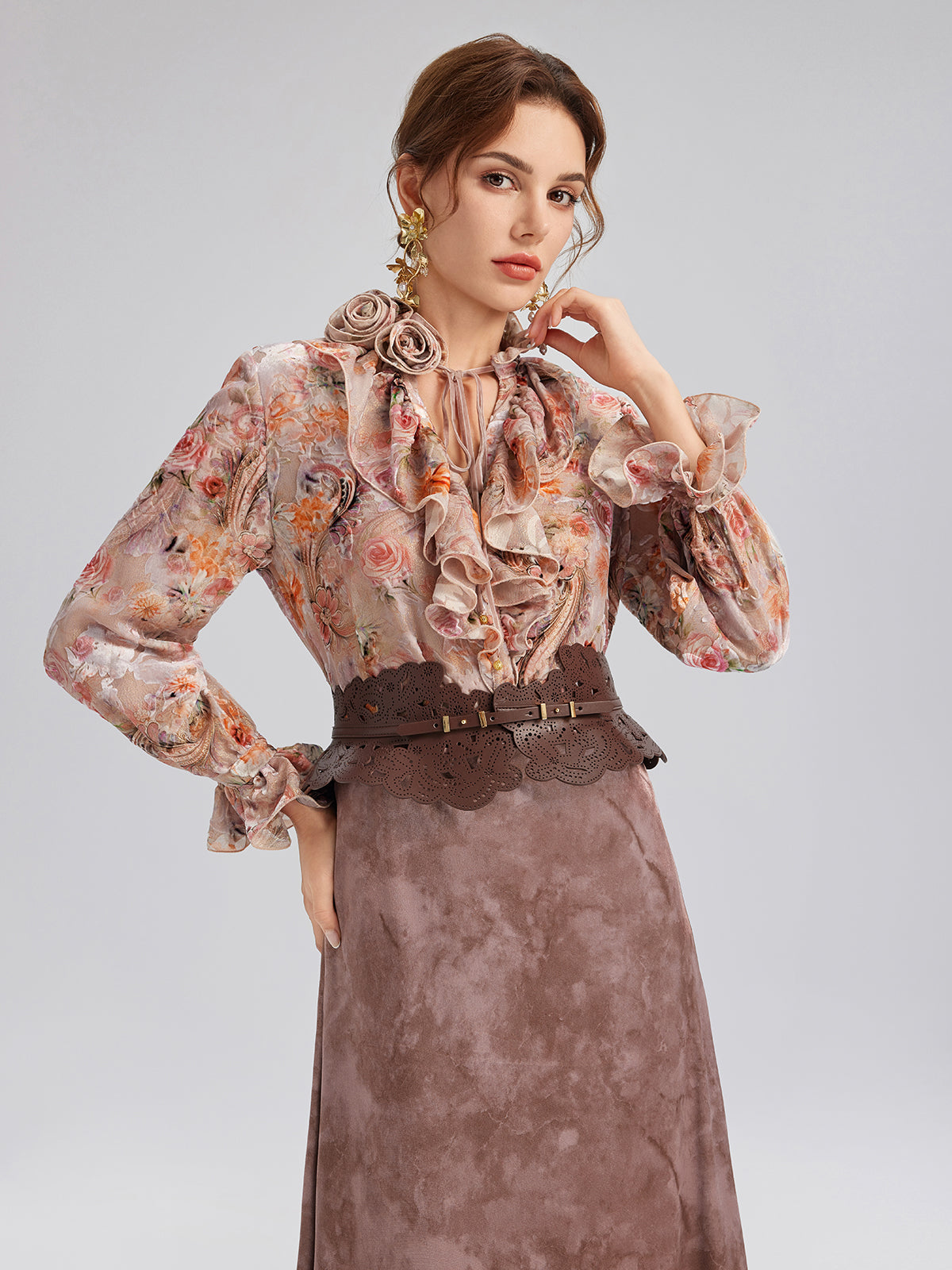 İpek Kadife Gül Kurusu Fırfırlı Bluz