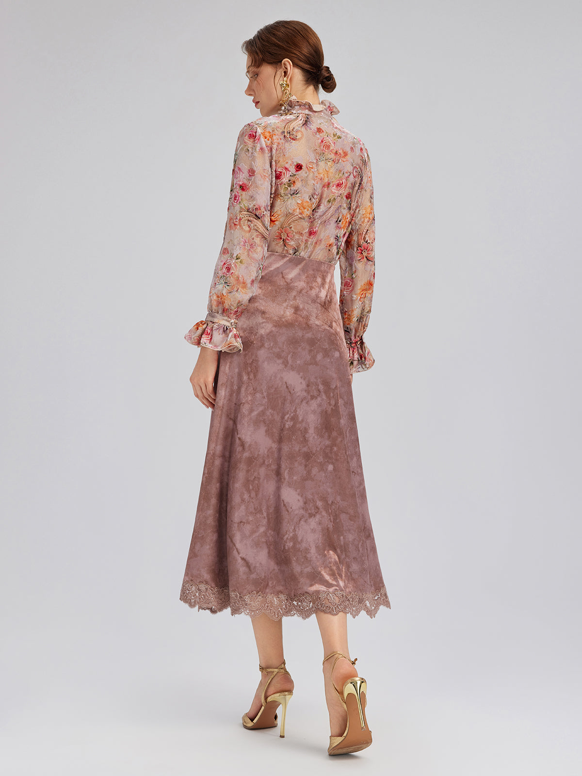 Kestane Rengi Kadife Dantel Kenarlı Balık Etek