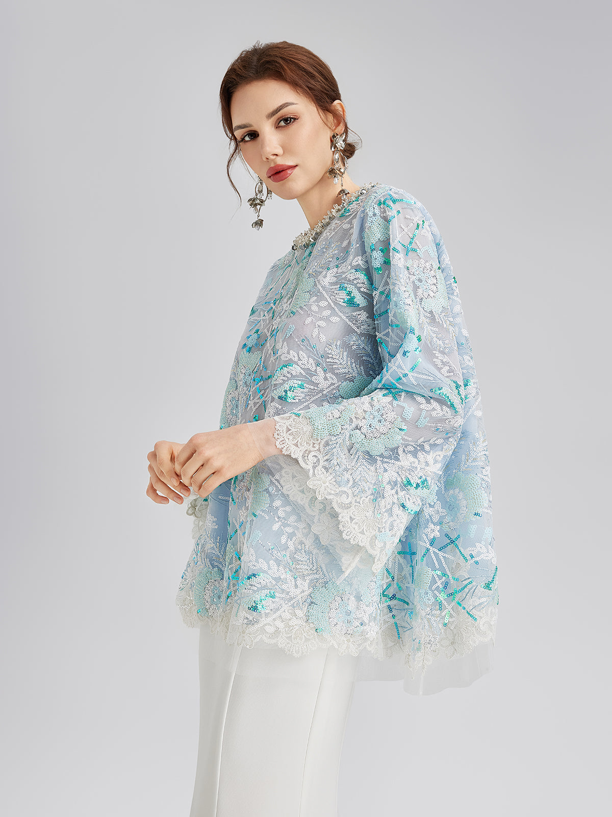 Fransız Özel Nakışlı Pullu Pelerin Bluz