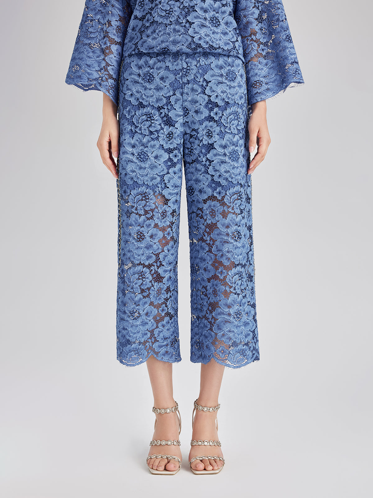 Retro Mavi Yıkamalı Dantelli Lastikli Pantolon