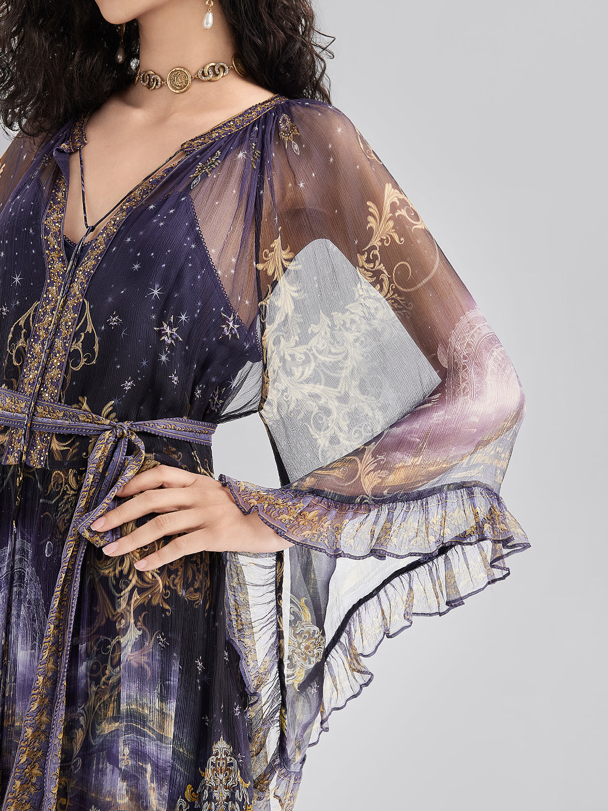 İpek Kristal Taşlı Barok Desenli Elbise