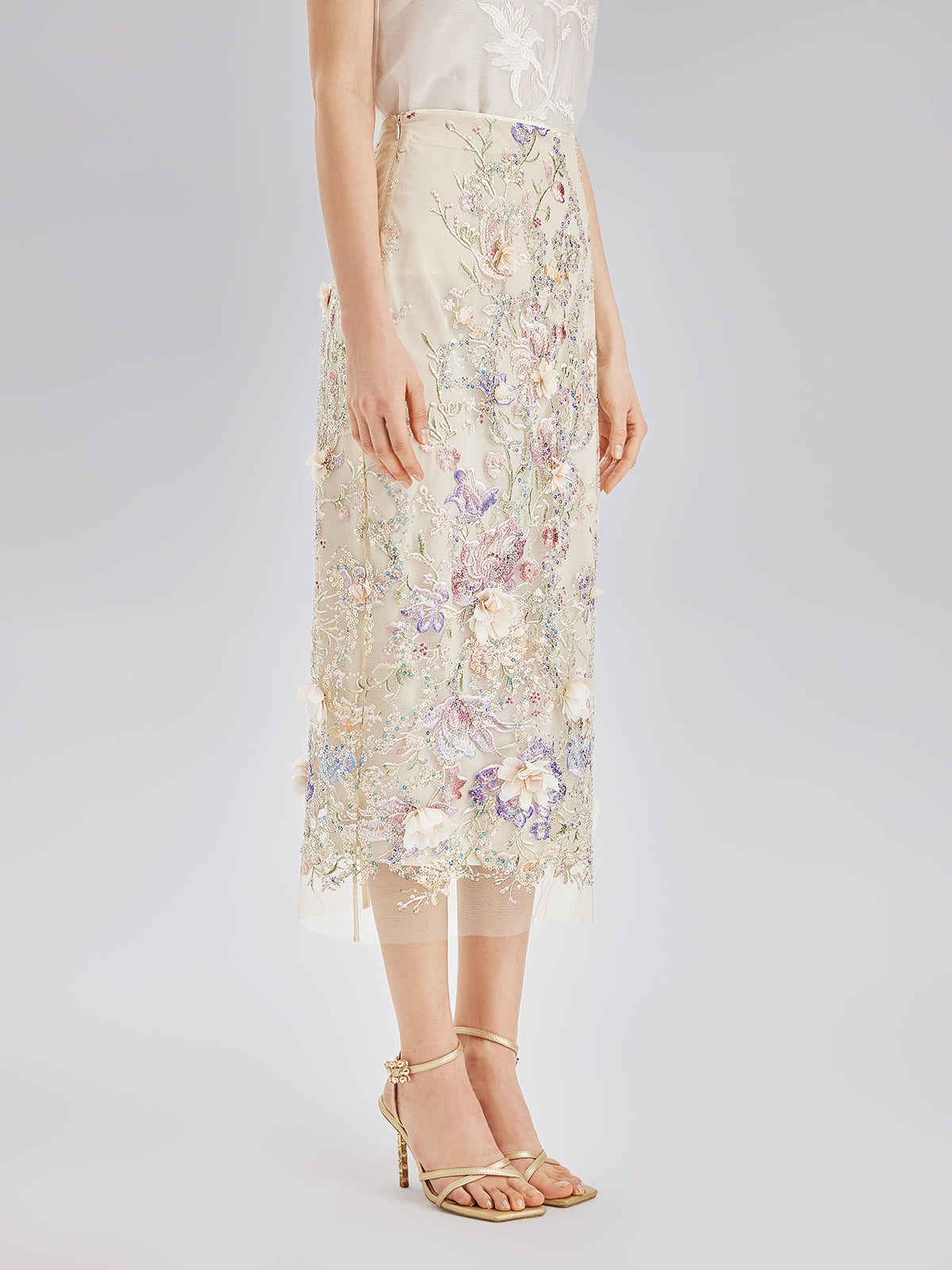 El Yapımı 3 Boyutlu Çiçekli Boncuk Nakışlı Etek