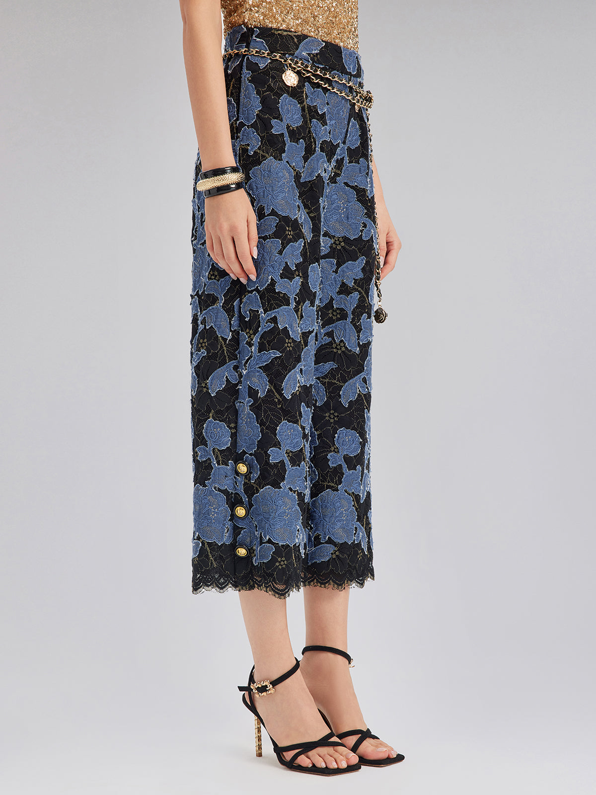 El İşlemesi Kurdeleli Jakar Dantel Bol Pantolon