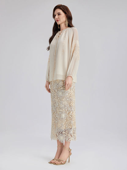 İpek Pileli Nakışlı Gömlek