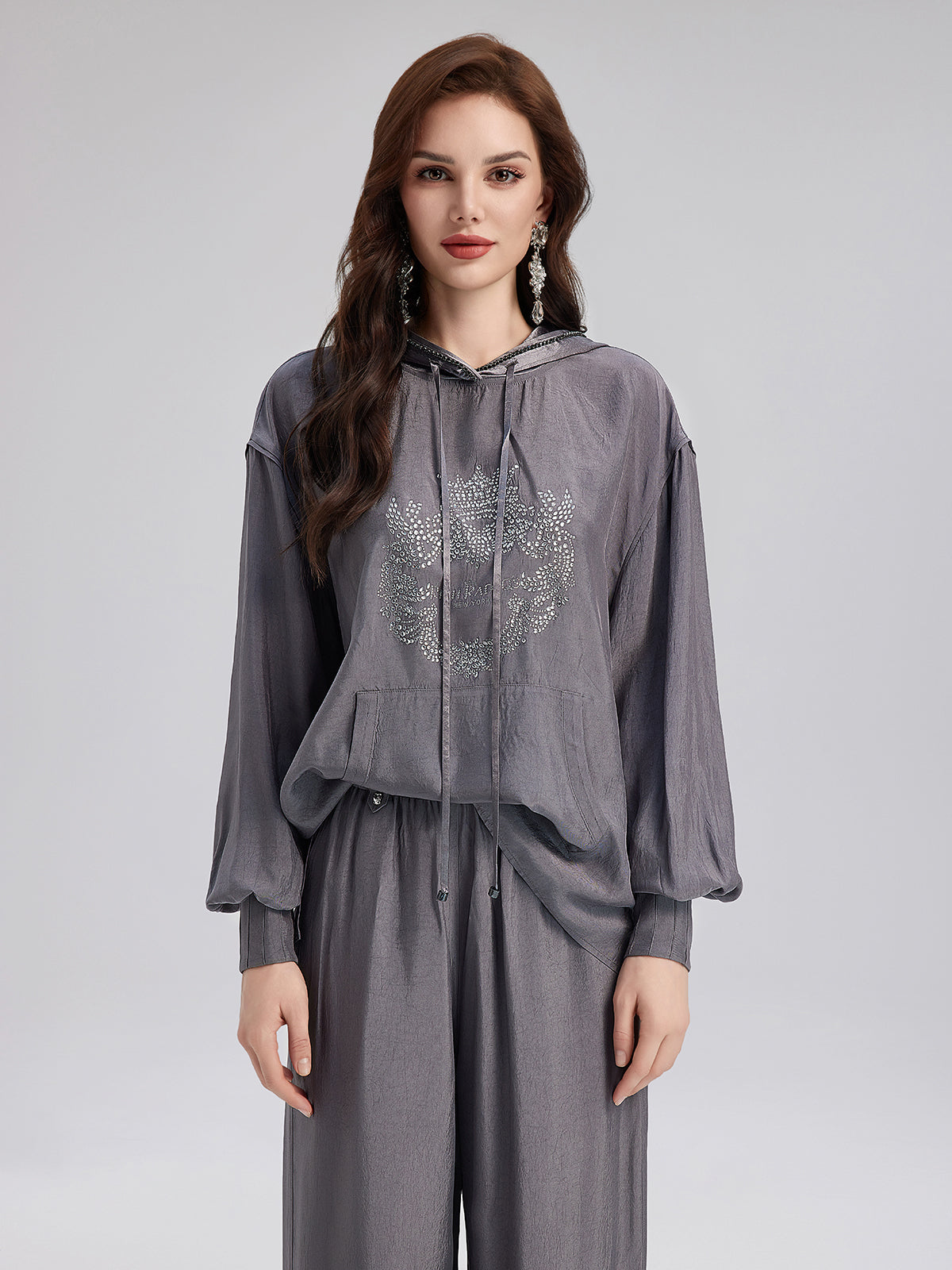 El Yapımı Taşlı Kapüşonlu Sweatshirt