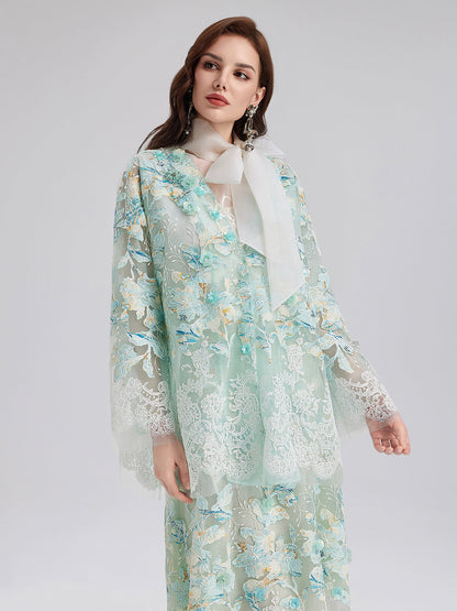 El Yapımı Dantel Nakışlı V Yaka Ceket