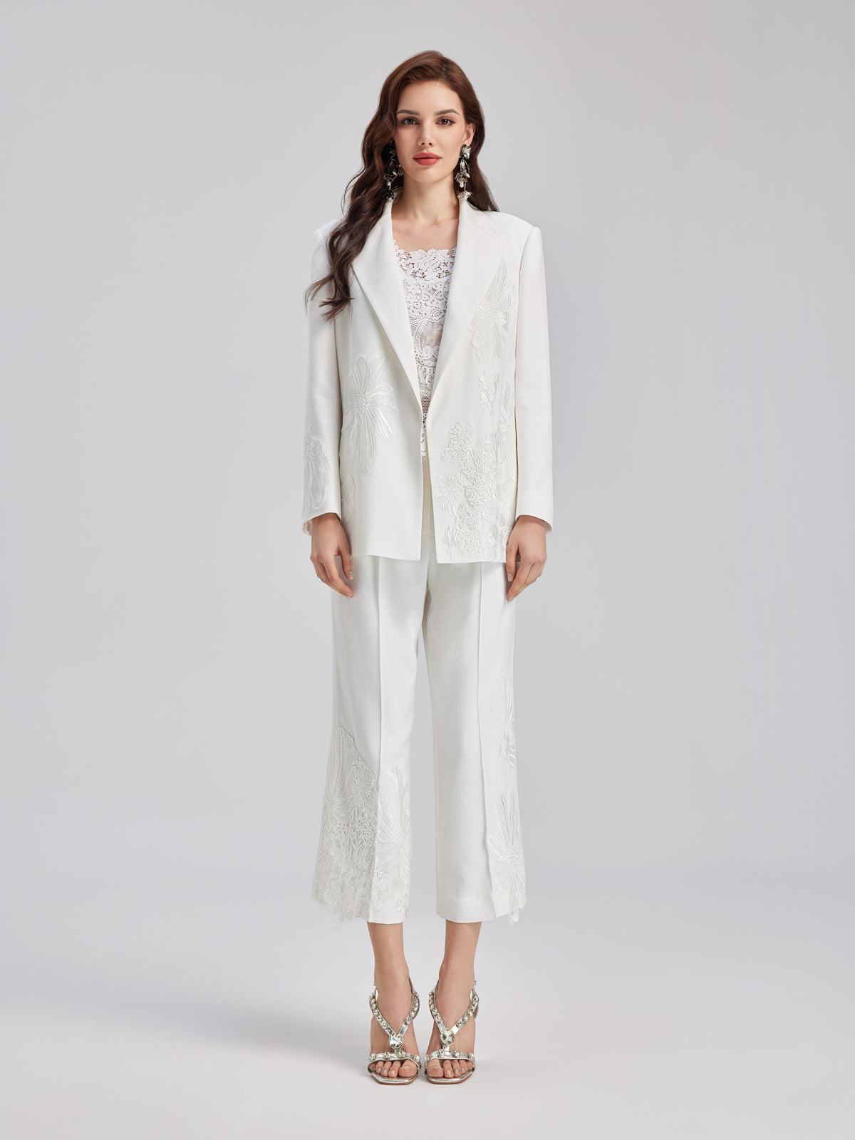 Lüks Çiçek Nakışlı Rahat Ceket