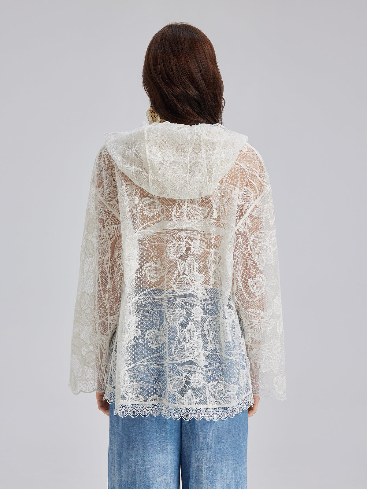 Özel Delik İşlemeli Kısa Kollu Kapüşonlu