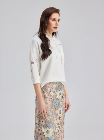 Özel Pencereli Nakışlı Kısa Kollu Kapüşonlu