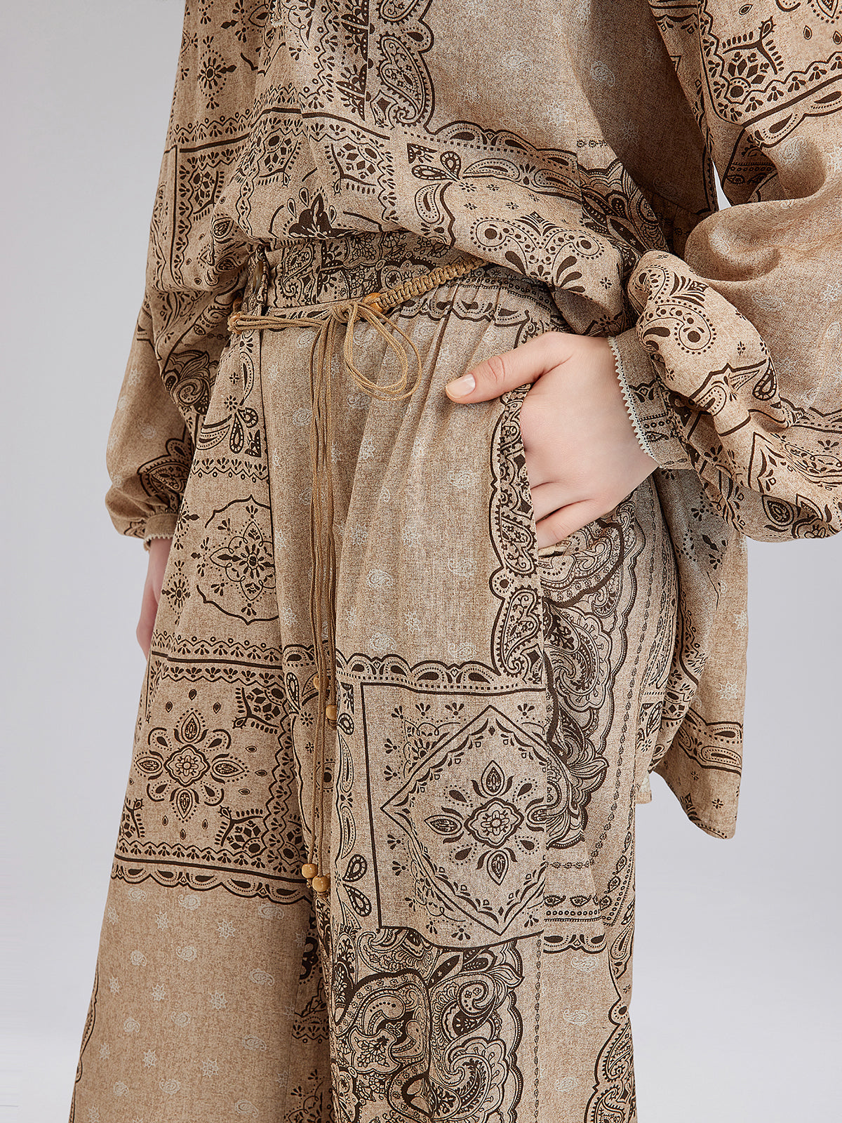 Şal Desenli Kemerli Tatil Pantolonu