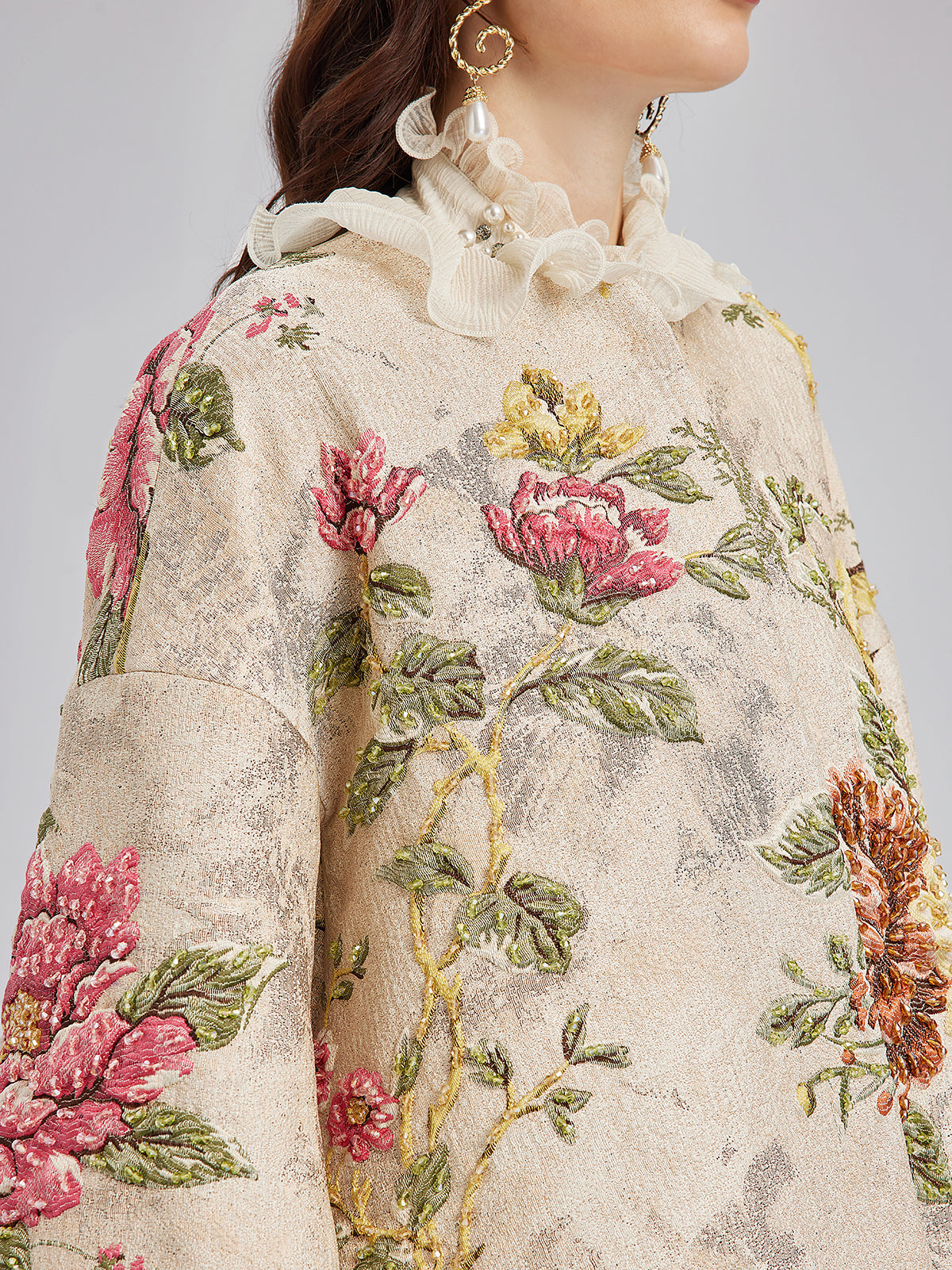 3 Boyutlu Jakar El İşlemeli Boncuklu Ceket