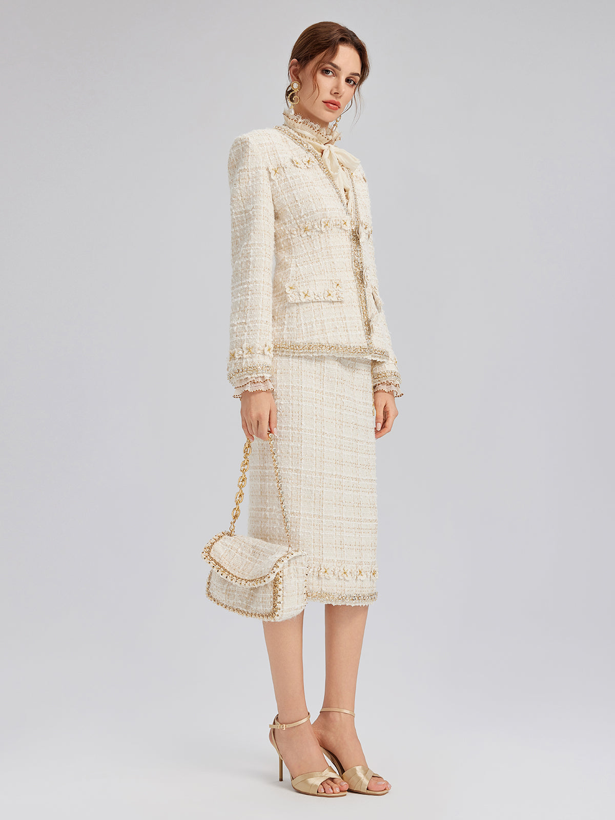 İki Renkli Kareli Tüvit El İşlemeli Çiçekli Ceket (Toka Dahil)