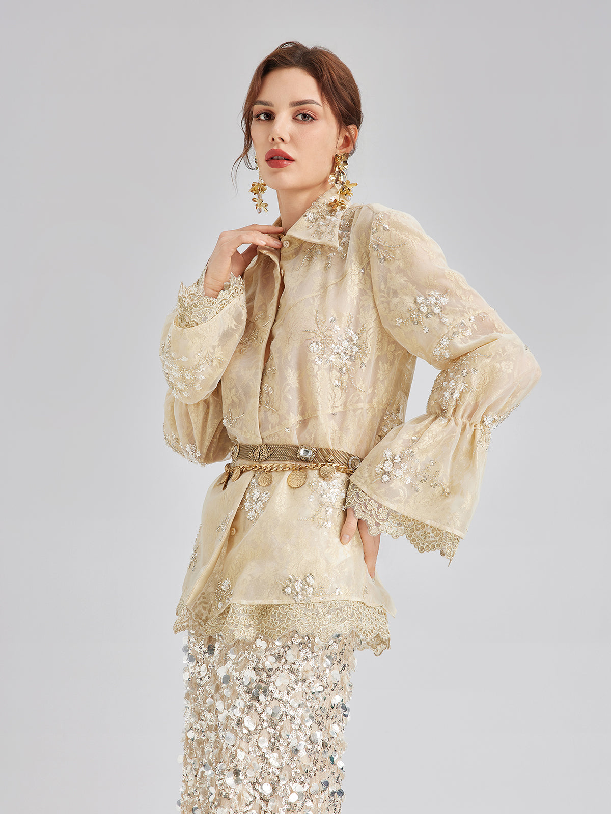 Pullu Boncuk Nakışlı Organze Bluz