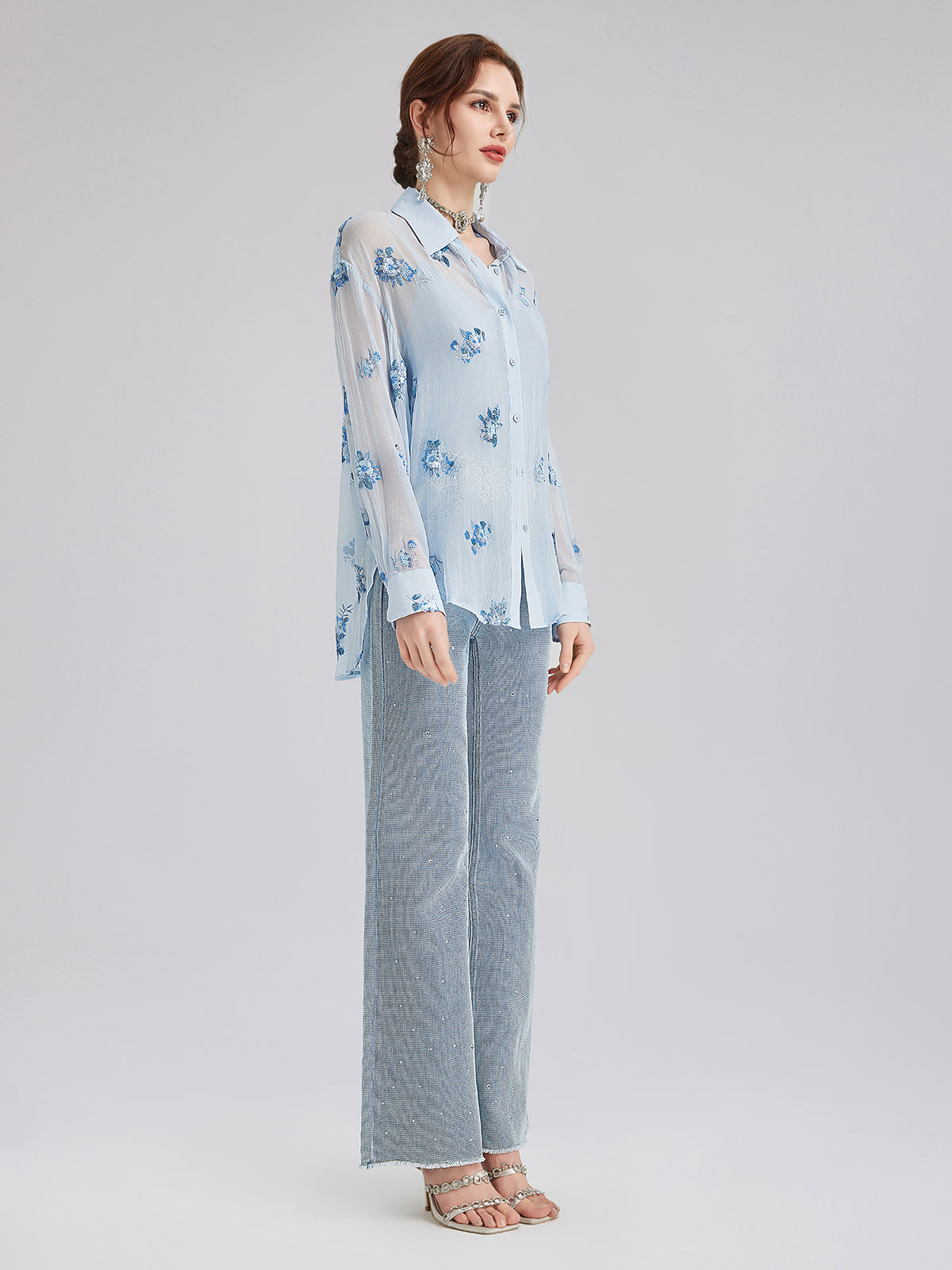 İpek Çiçek Nakışlı Gömlek