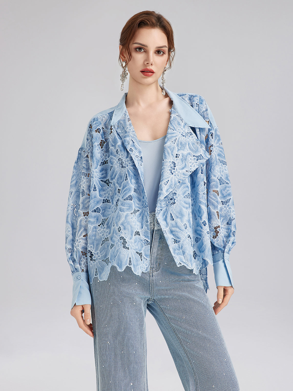 Asimetrik Yaka Boyalı Çiçekli Gömlek