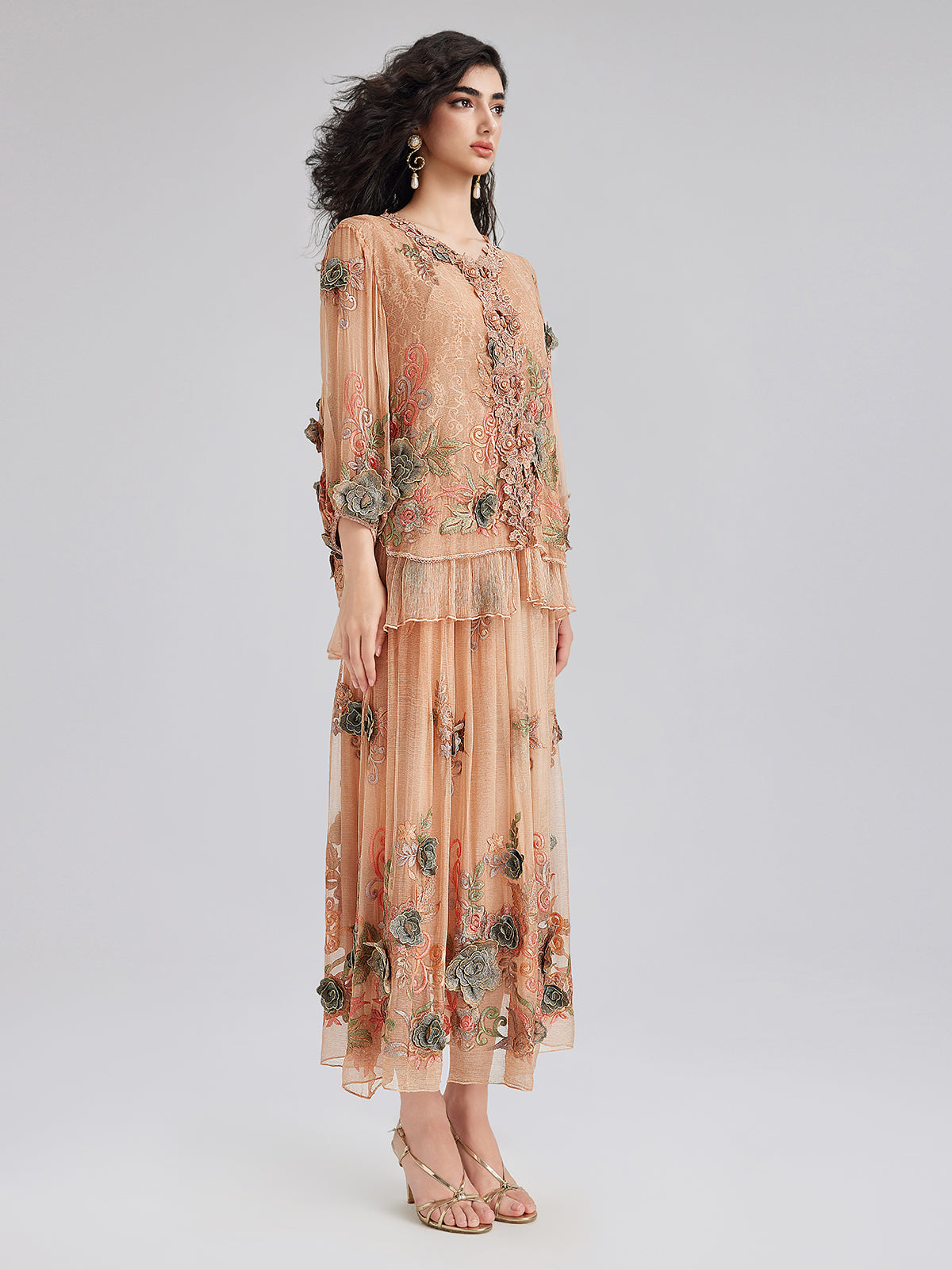 El Yapımı 3 Boyutlu Çiçekli İpek Bluz