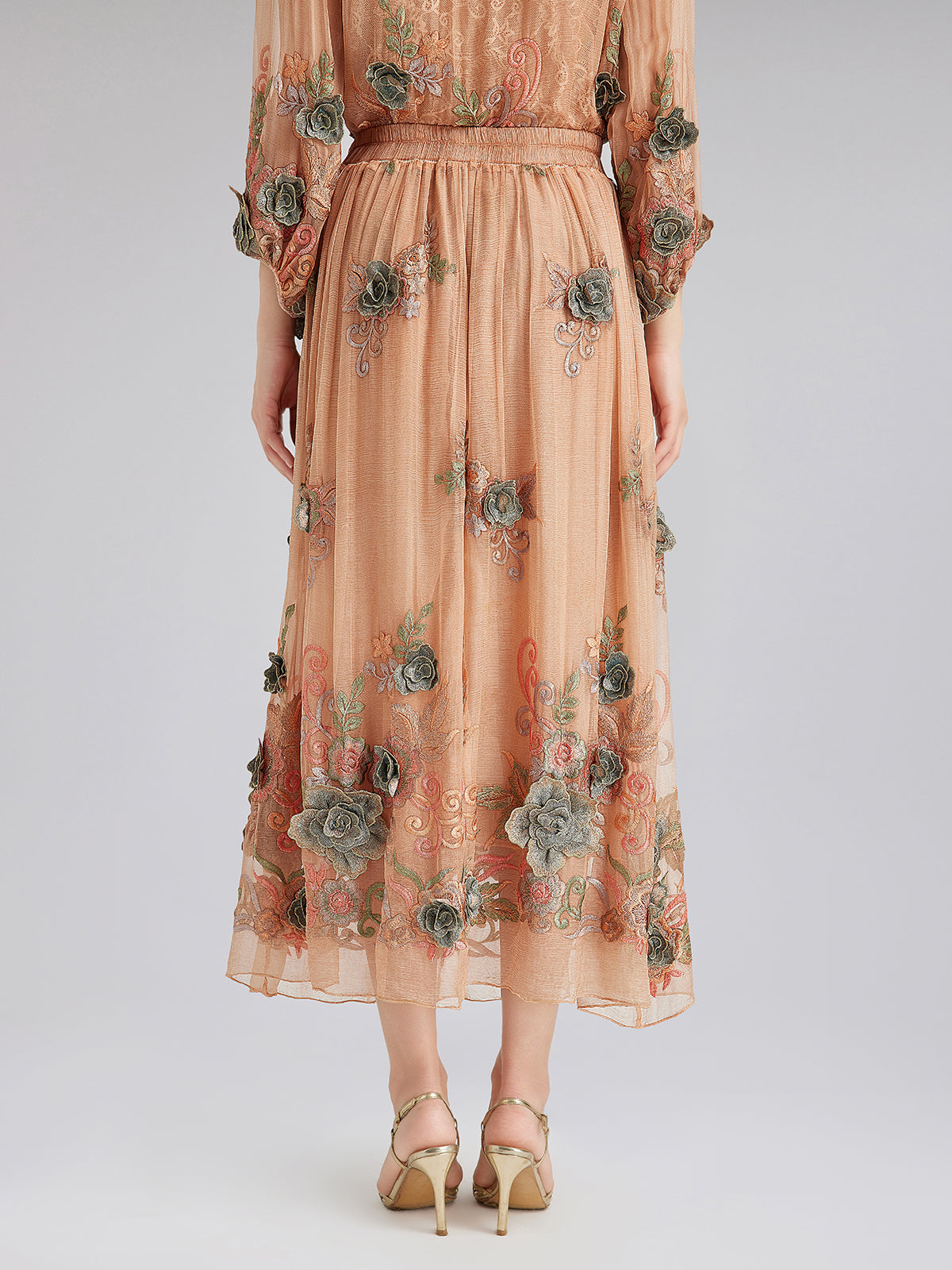 El Yapımı 3 Boyutlu Çiçekli İpek Etek