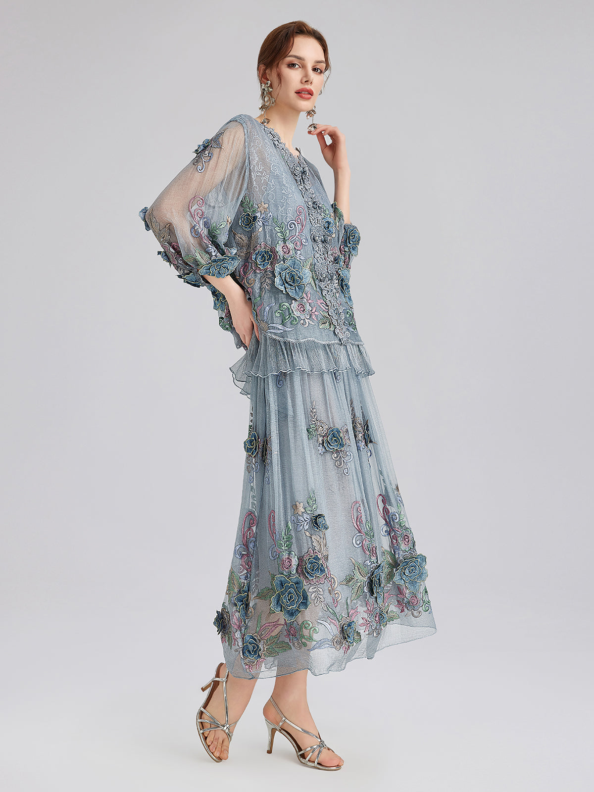 El Yapımı 3 Boyutlu Çiçekli İpek Bluz