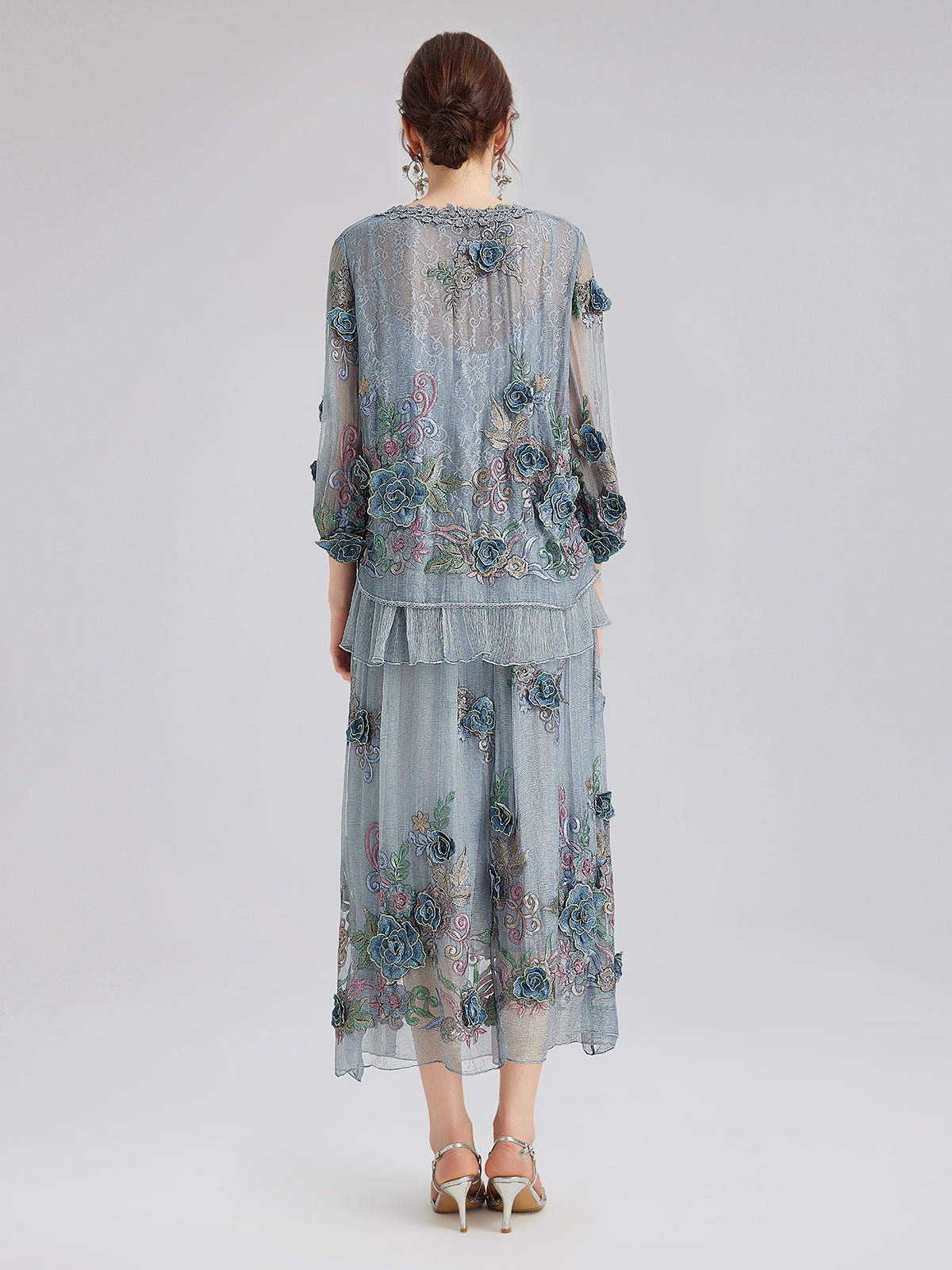 El Yapımı 3 Boyutlu Çiçekli İpek Bluz