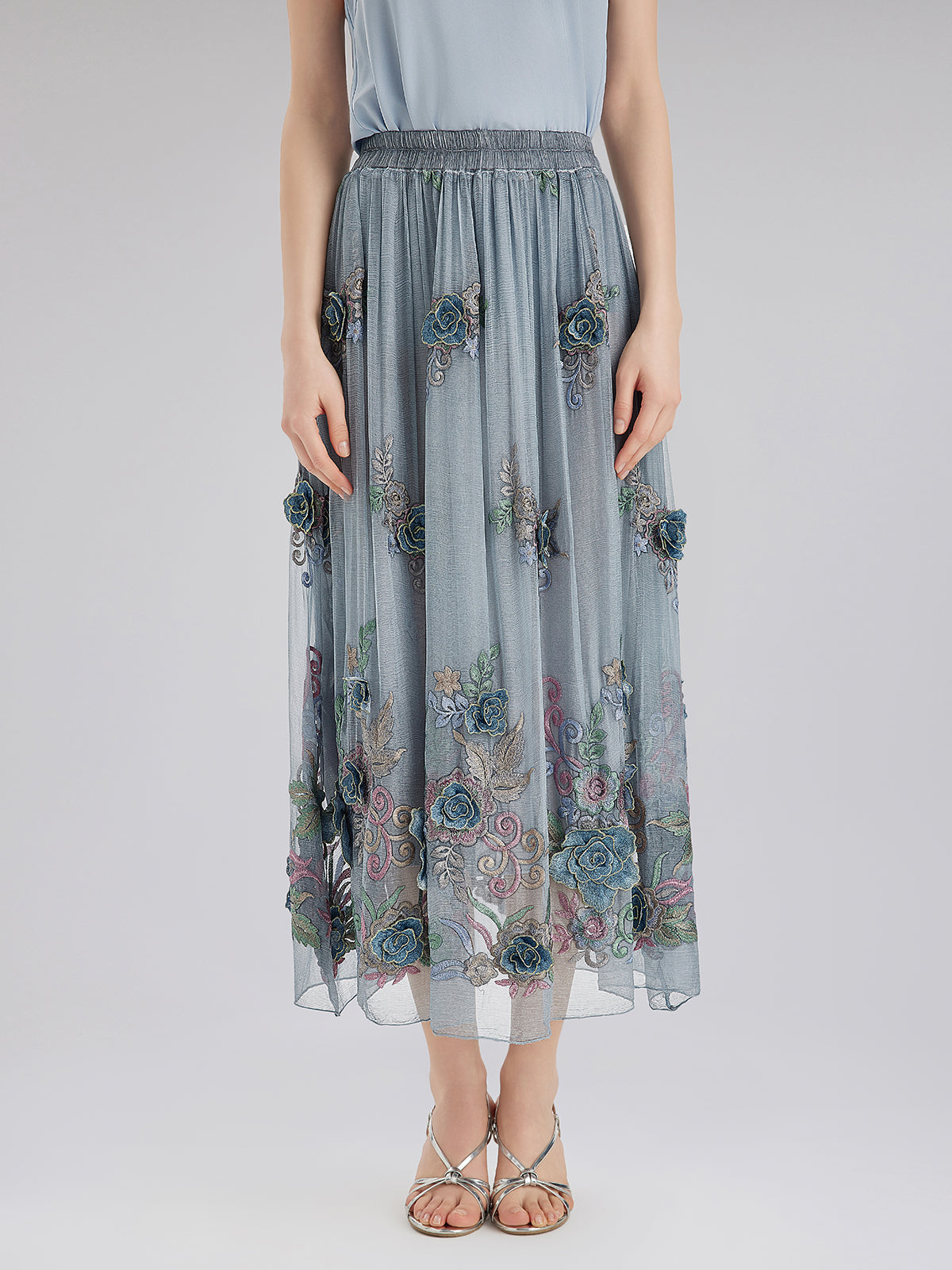 El Yapımı 3 Boyutlu Çiçekli İpek Etek