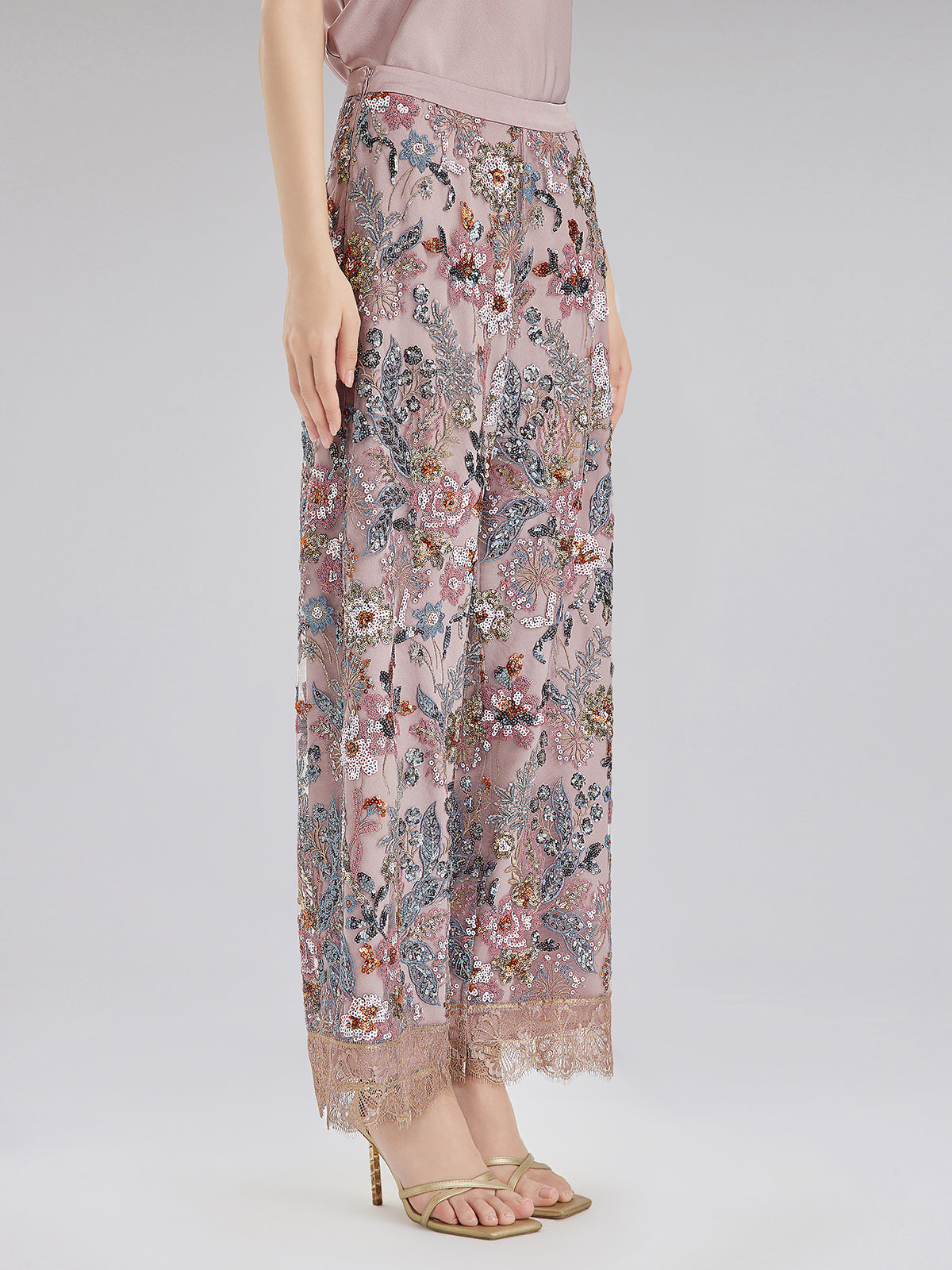 Çok Renkli Pullu Nakışlı Pantolon