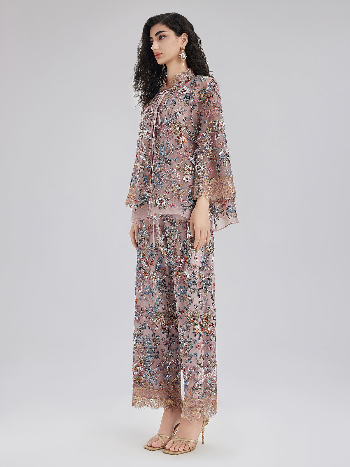 Çok Renkli Pullu Nakışlı Pantolon