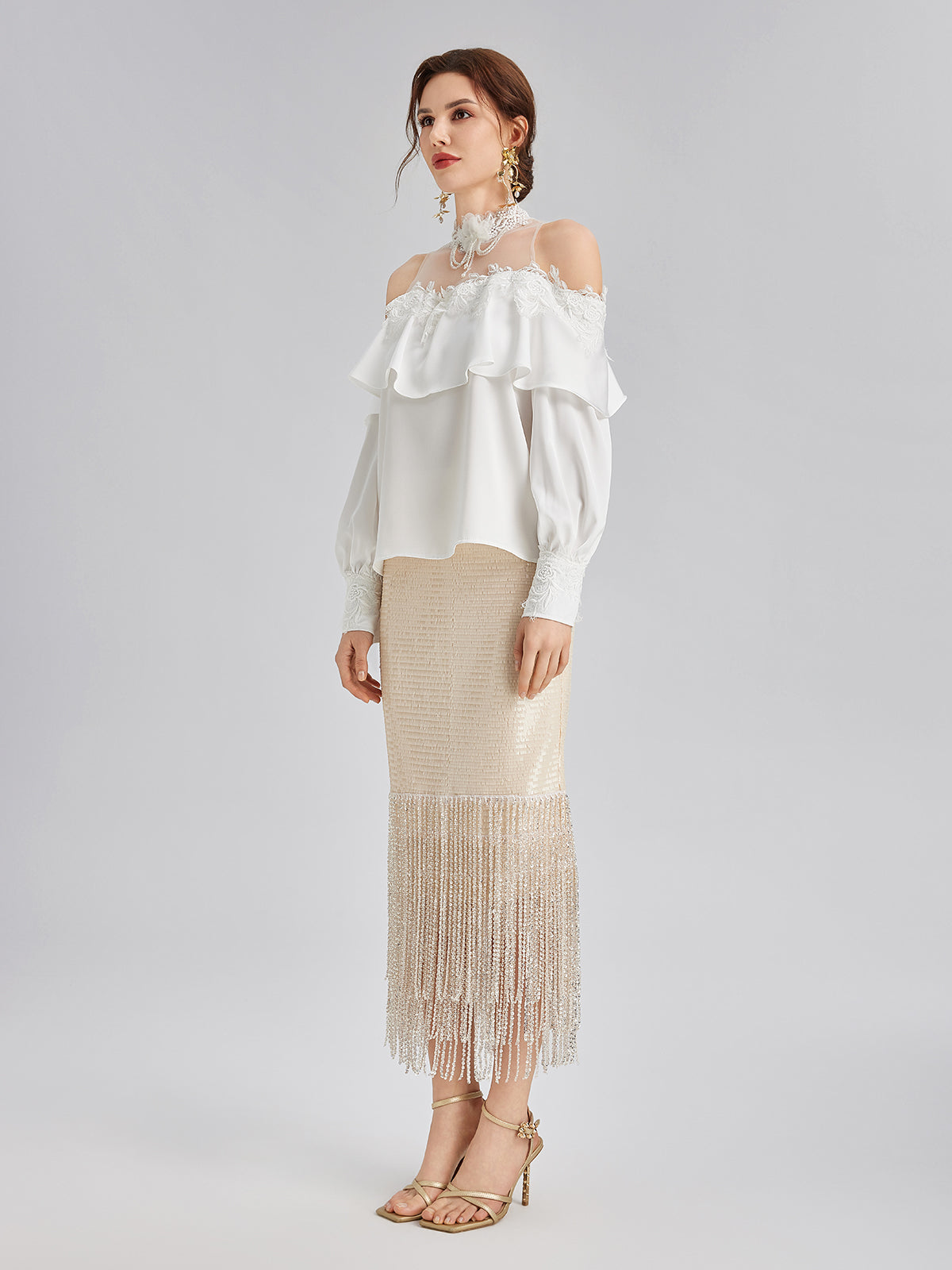 Omzu Açık Fırfırlı Dantel Tül Bluz