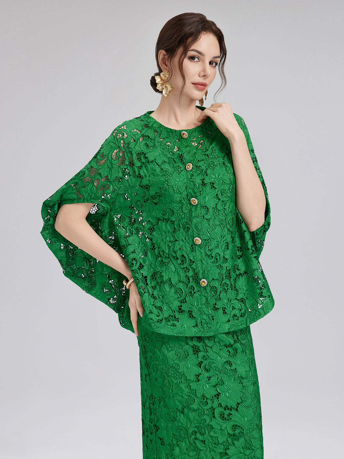 Dantel Aplike Mücevher Düğmeli Zümrüt Yeşili Bluz