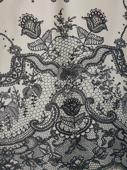 Siyah Kirpik Dantelli Gömlek Yaka Bluz