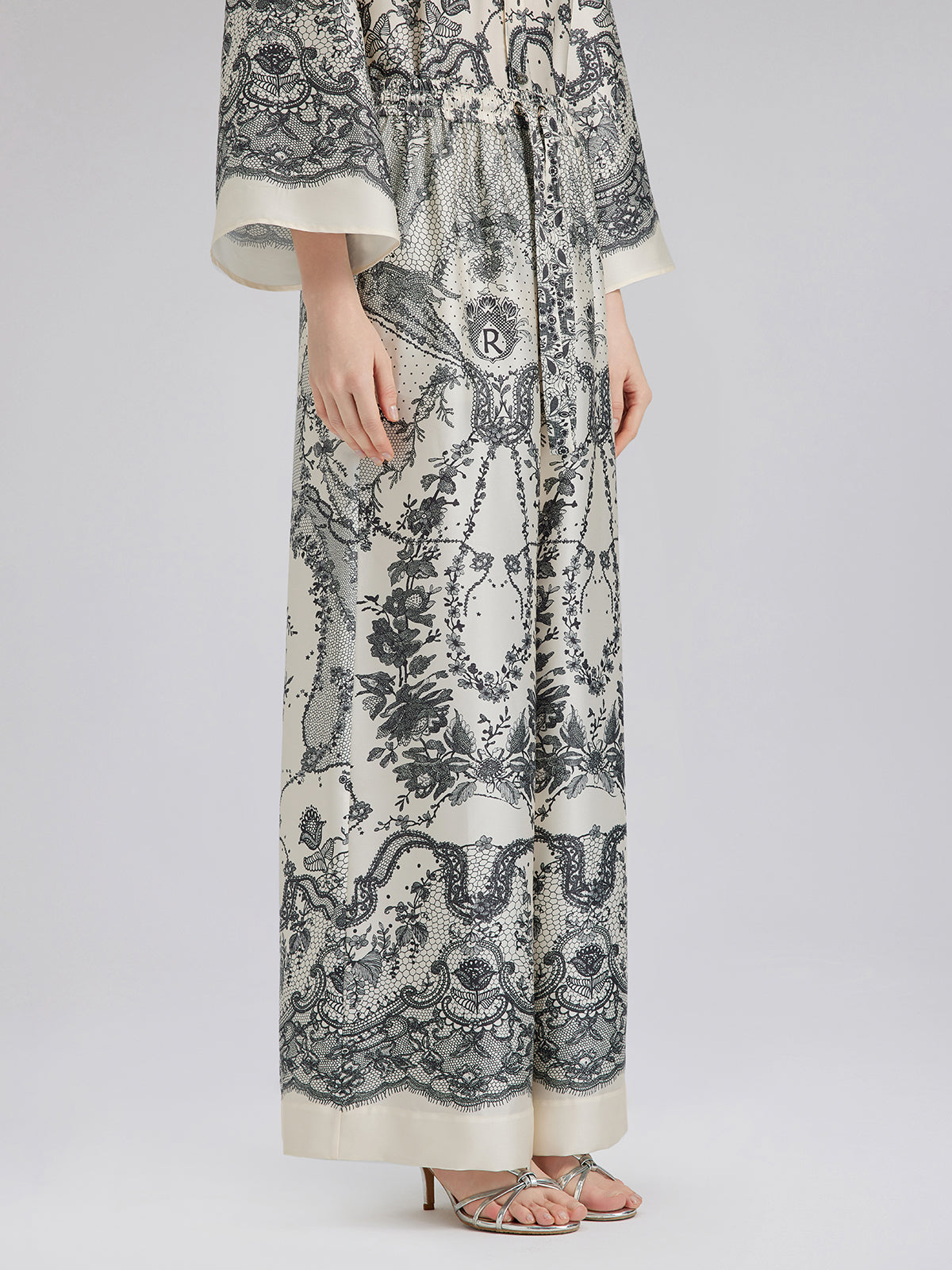 Siyah Kirpik Dantelli Rahat Pantolon