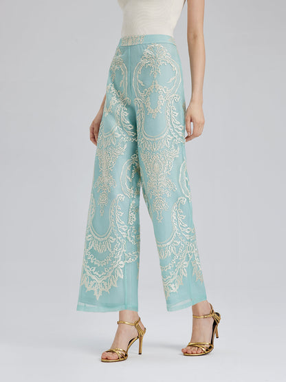 Organze Nakışlı Nane Yeşili Kısa Pantolon