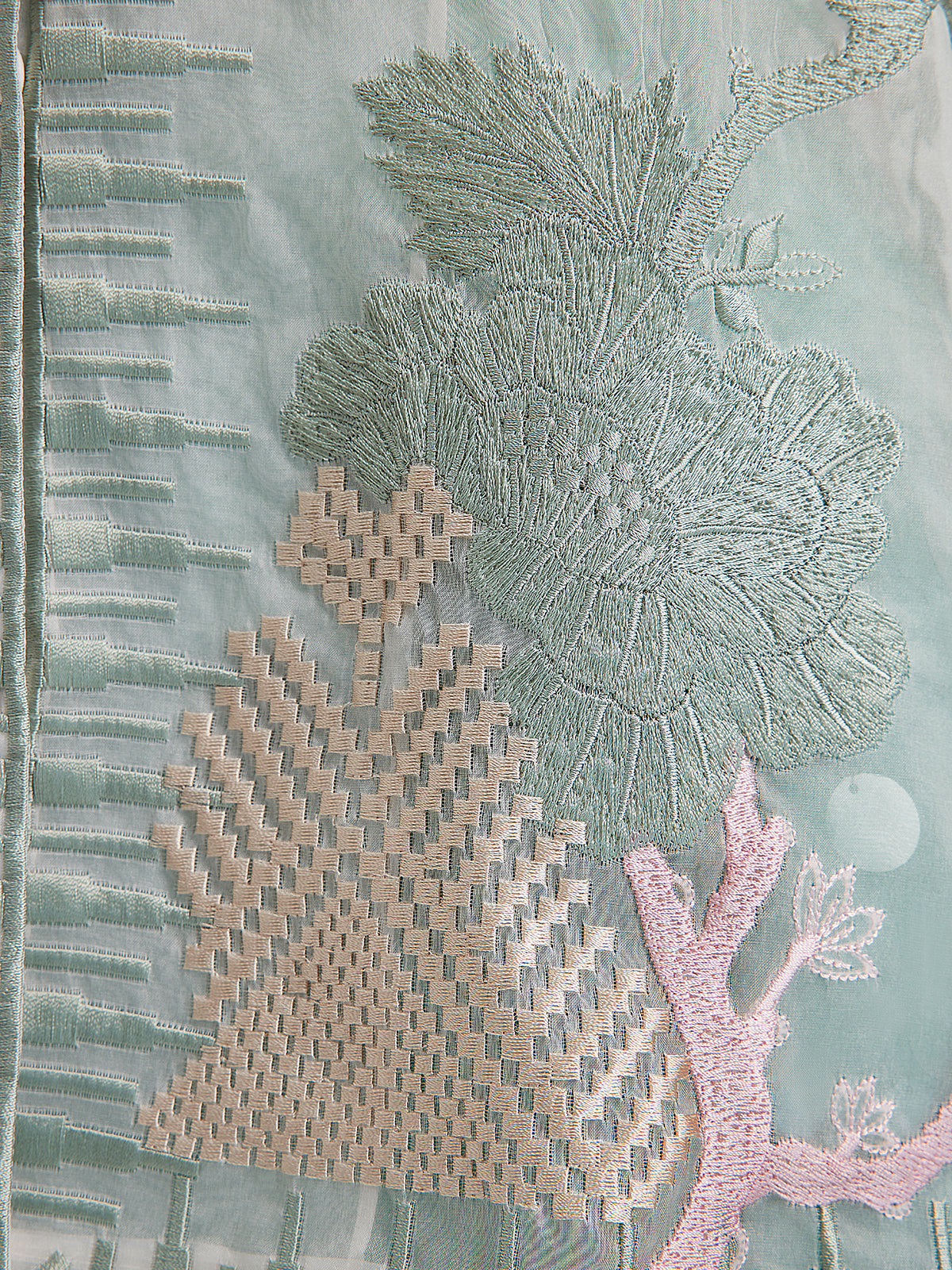 İpek Organze Nakışlı Gömlek