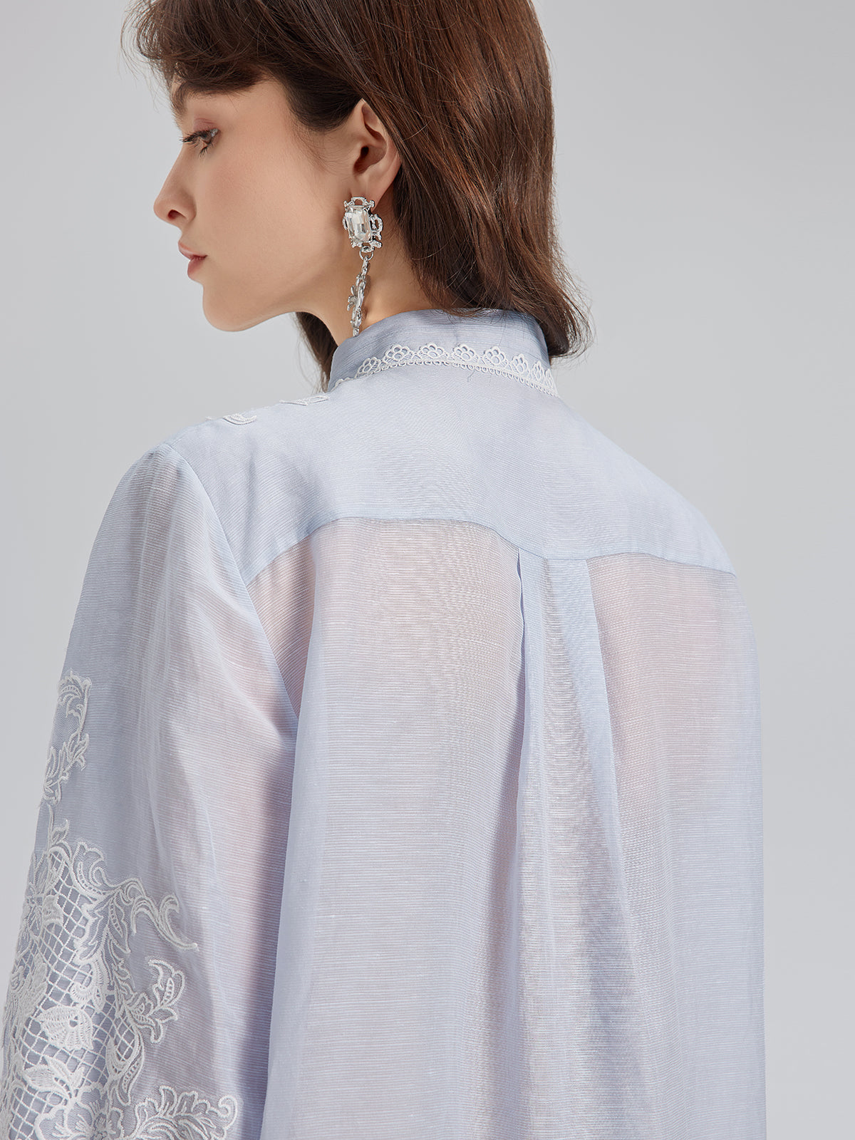 El Yapımı Yama İşli Keten Karışımlı Dantel Gömlek