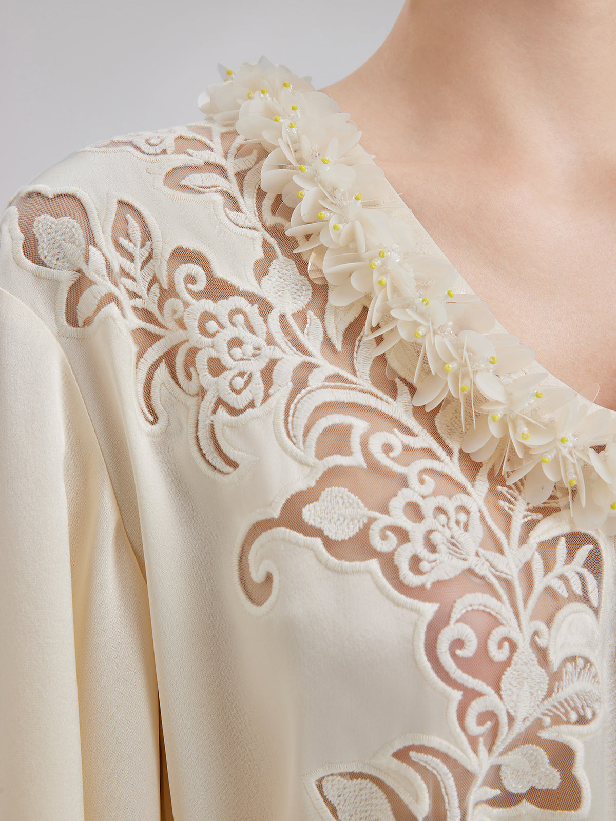 Nakışlı Pencereli Minimalist Uzun Kollu Bluz