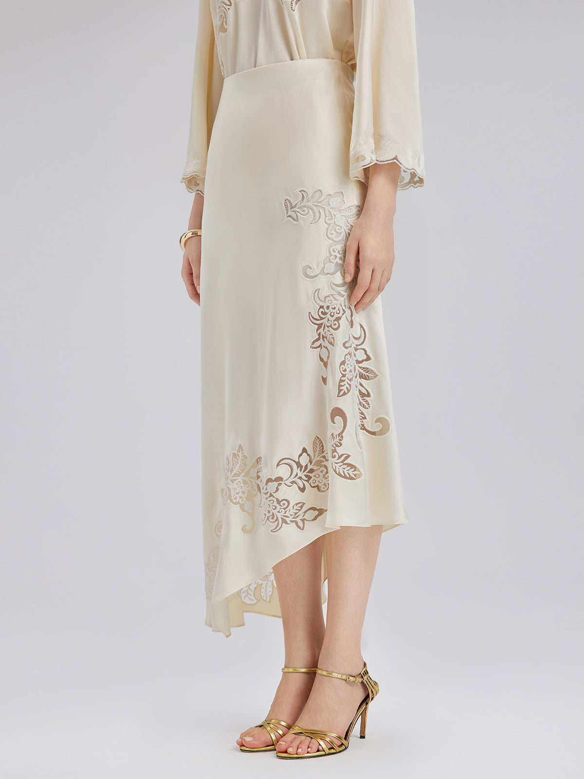 Nakışlı Pencereli Dar Midi Etek
