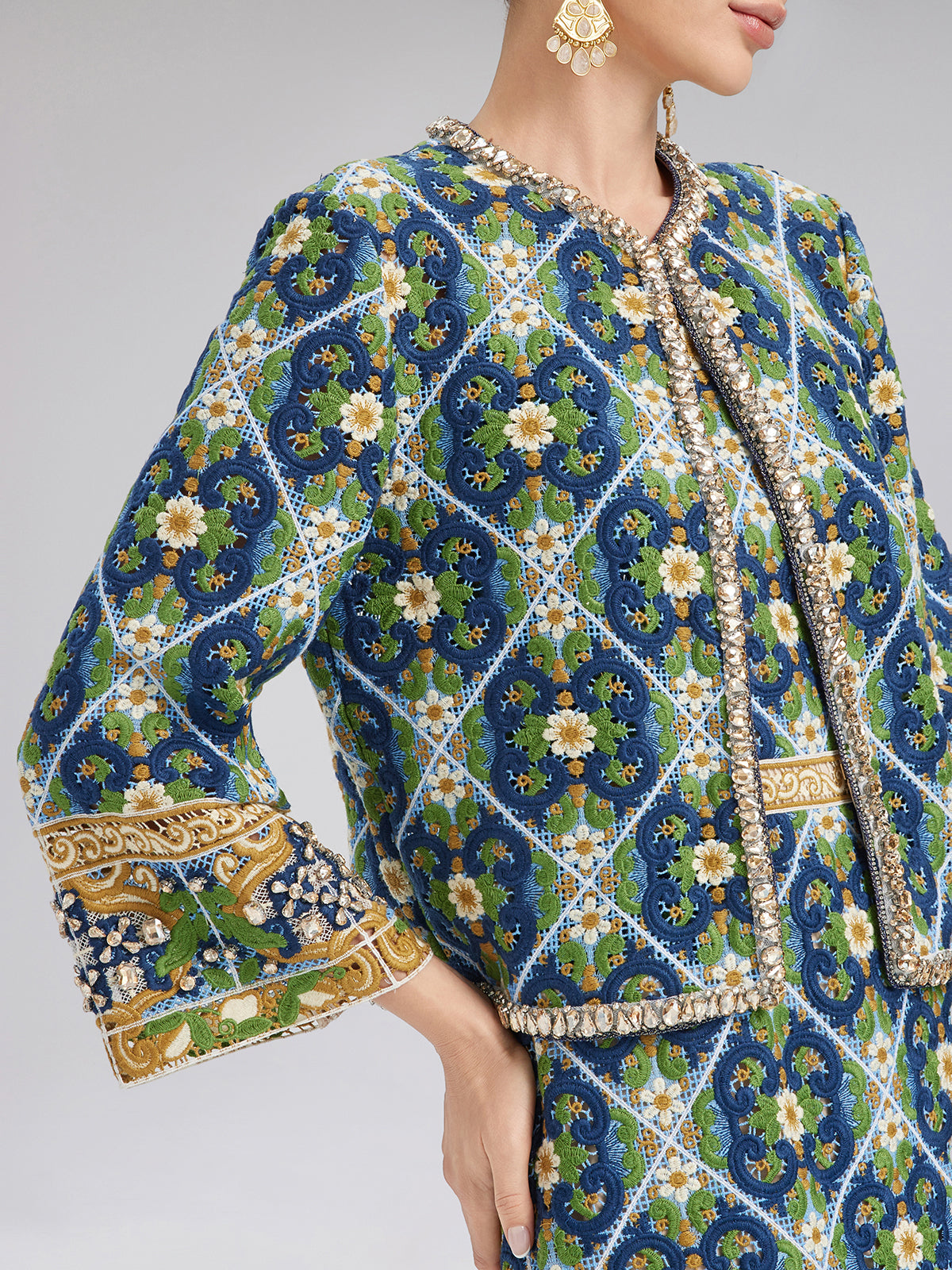 Taş Kenarlı Güpür Dantel Ceket